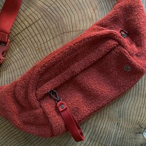 Lululemon Sherpa Fanny Pack